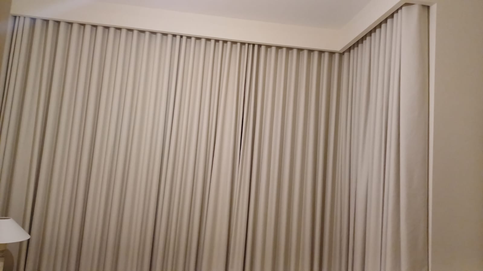 Curtain Installation Dubai